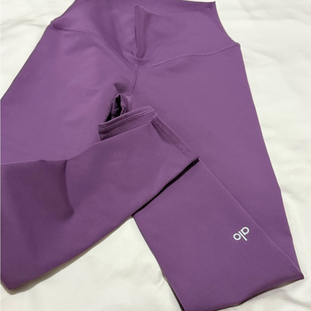 Alo Yoga Airbrush XS Purple Leggings